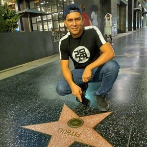 Meet your Posher, Eduardo